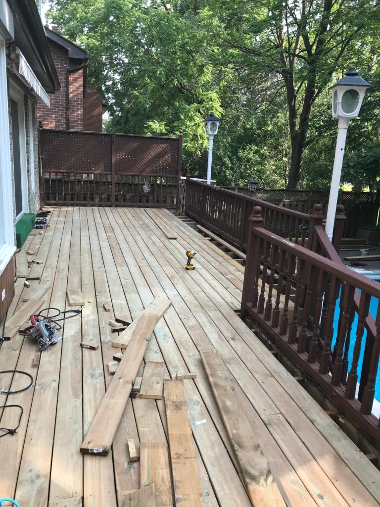 Deck (2)